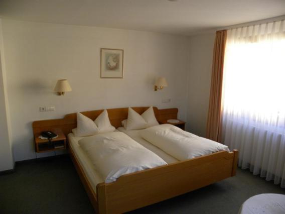 Hotel Restaurant Adler Bühlertal Habitación foto
